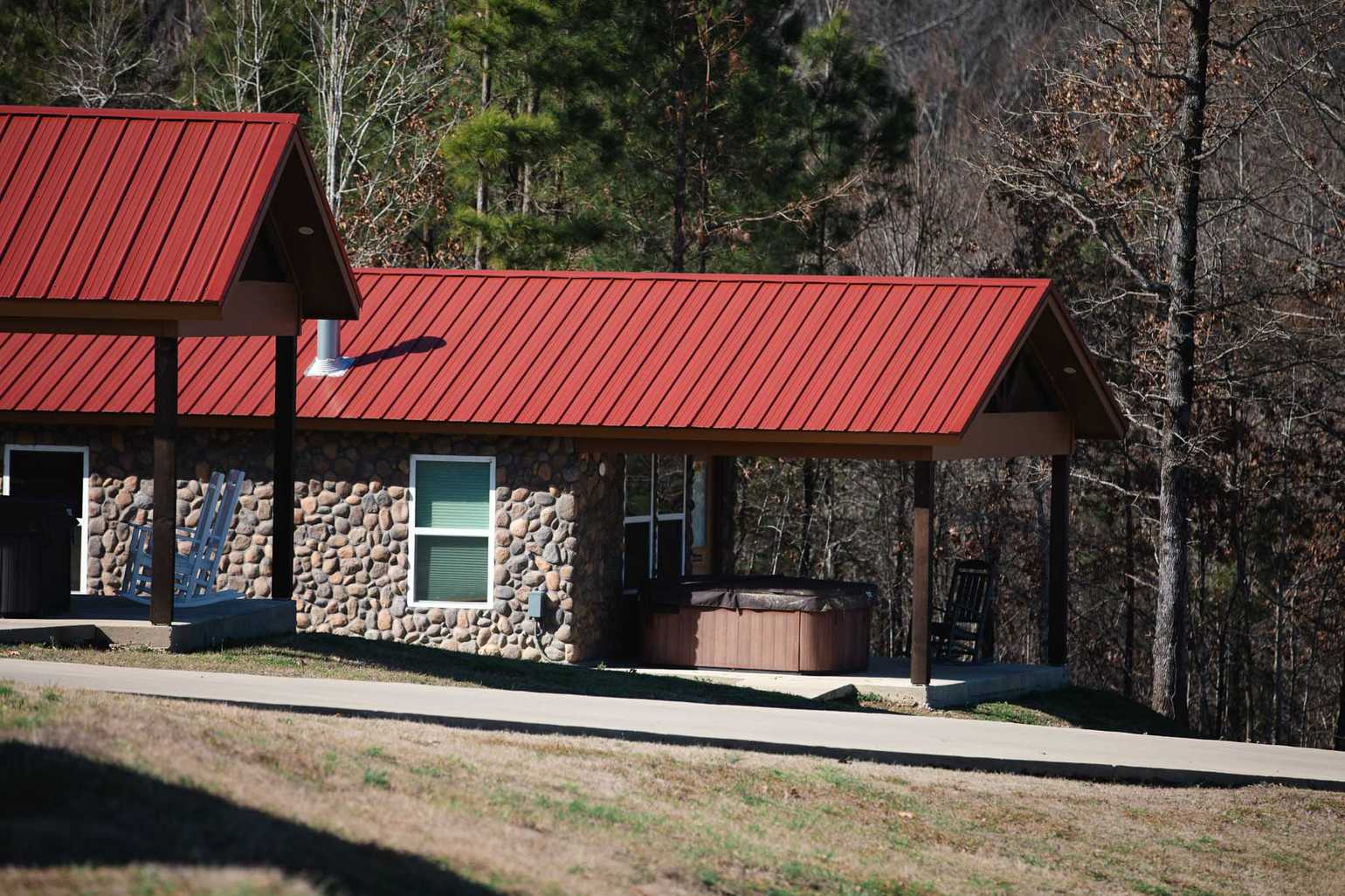 Stone Cabin (Wheelchair Accessible) - Streamside RV Parks & Campground