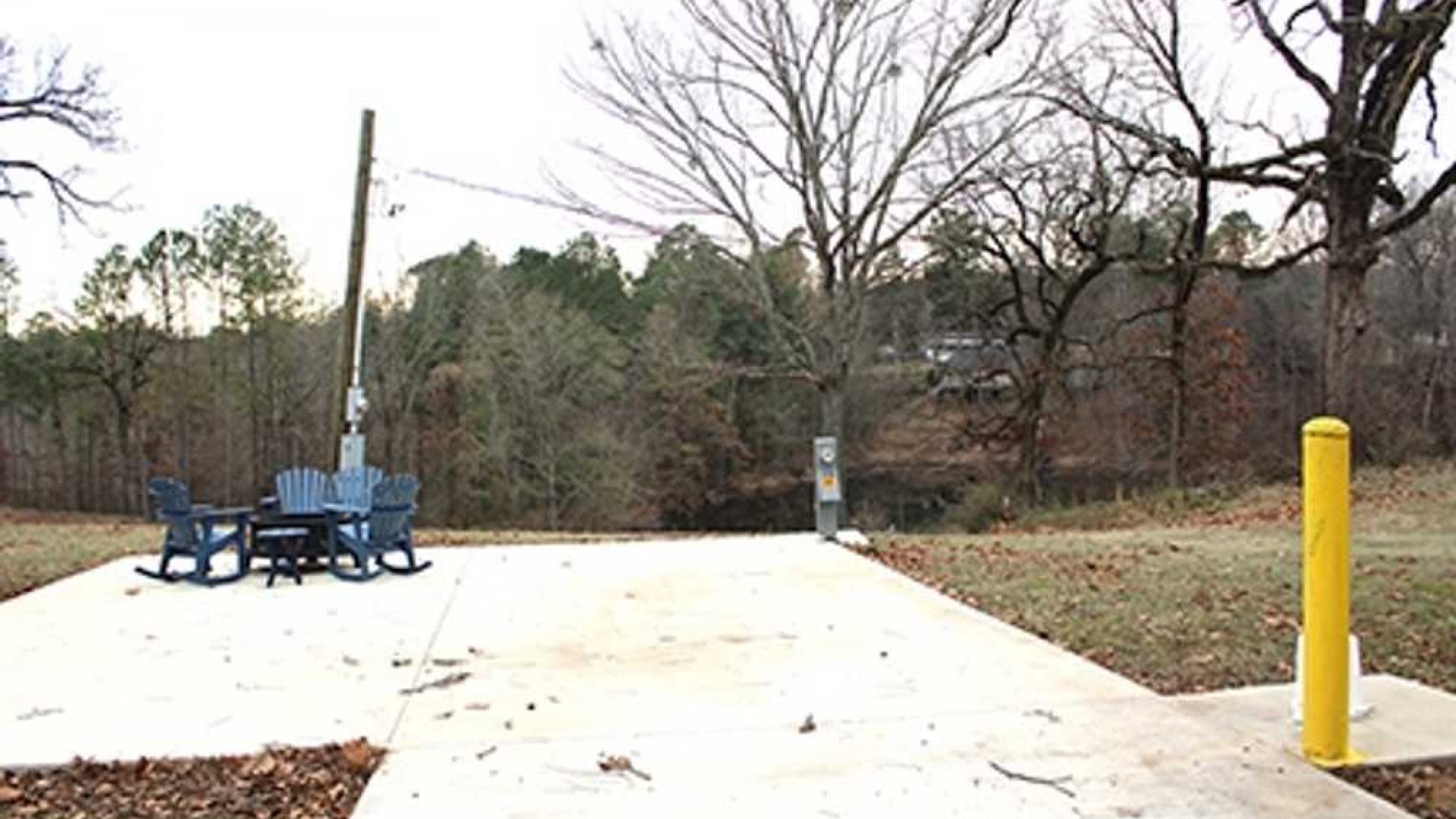 Back-In Extra Wide Site with Pond View (God_s Country)