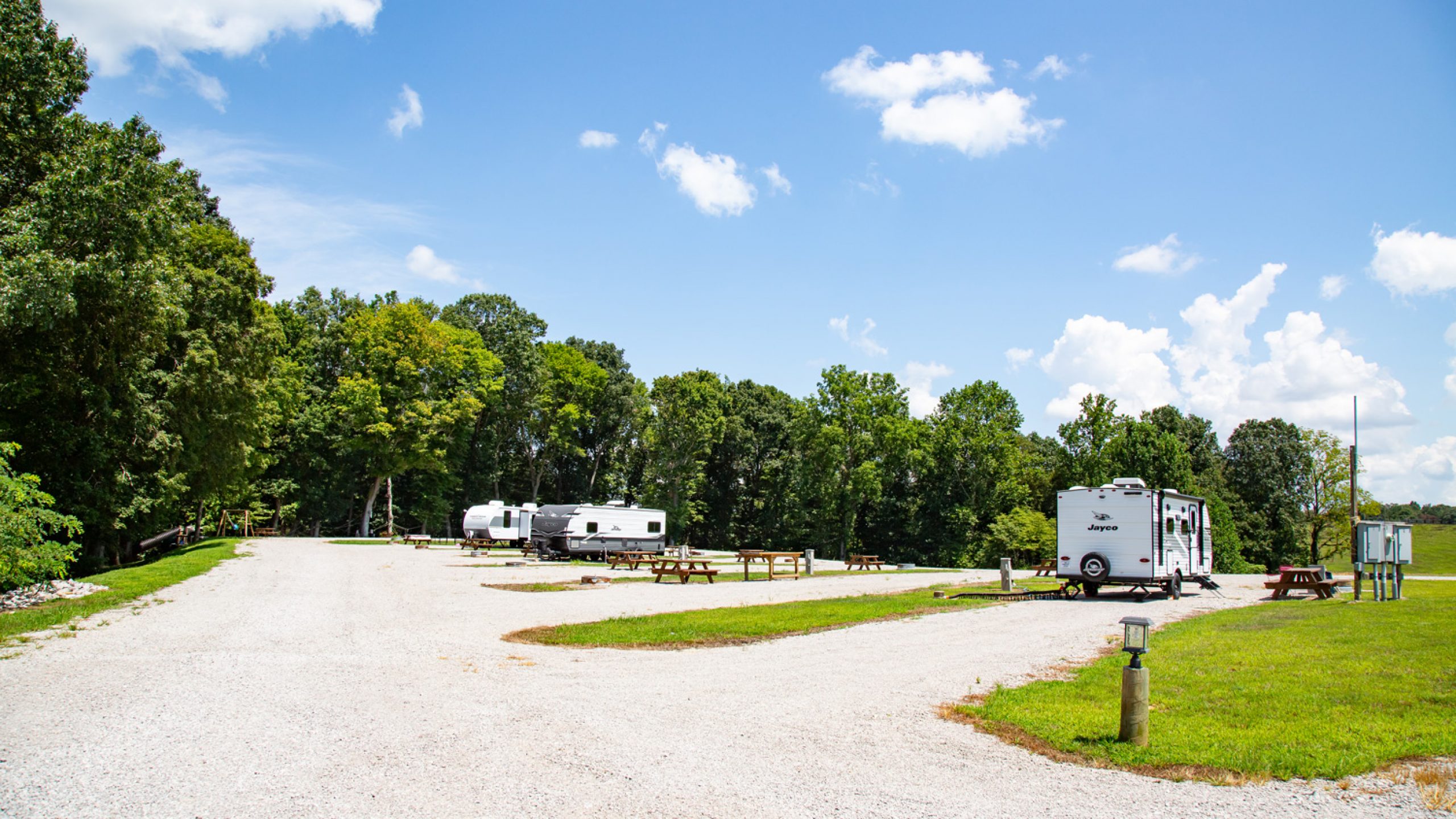 Premium Pull-Through 20-30-50A FHU